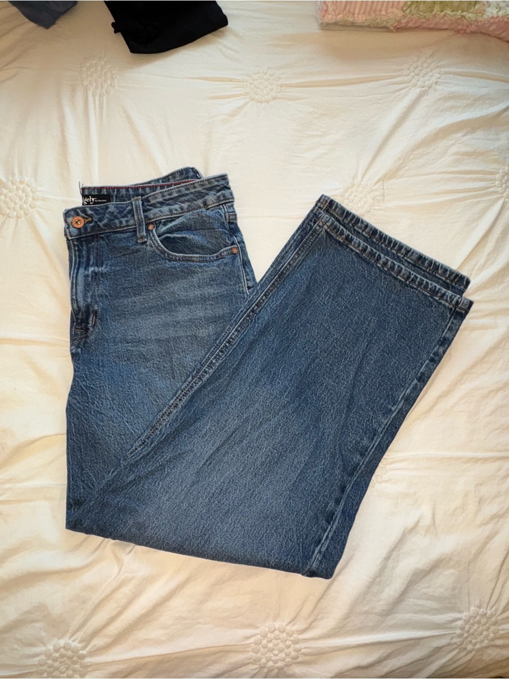 Classic High-Rise Flare Jeans in Medium Blue